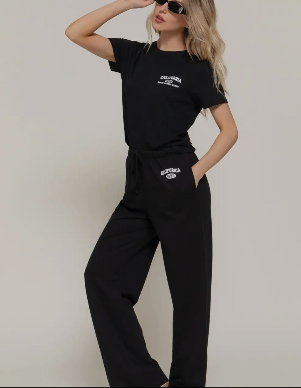 Plus Size Short Sleeve Crewneck & Drawstring Pant Set